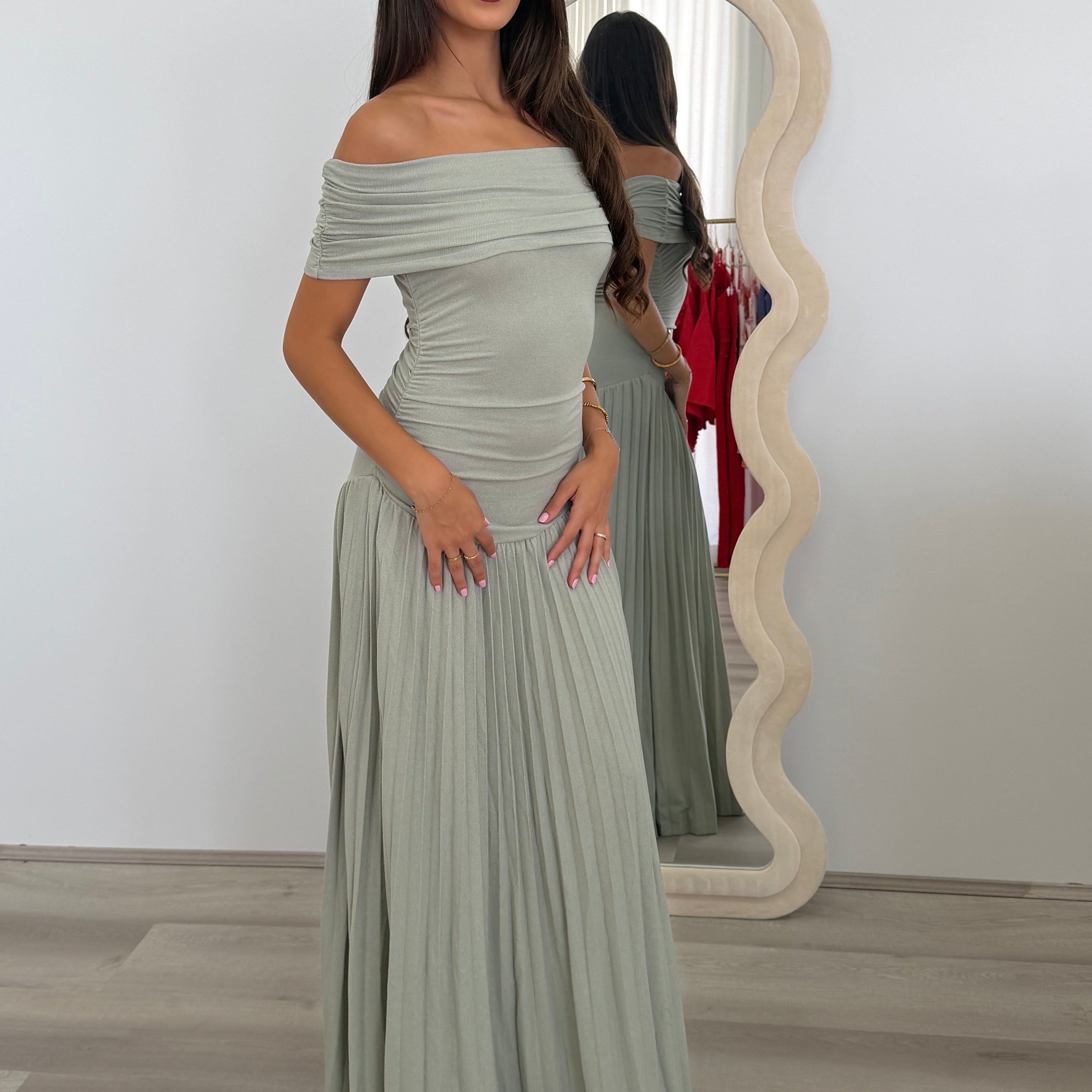 Field Of Dreams Maxi in Light Sage