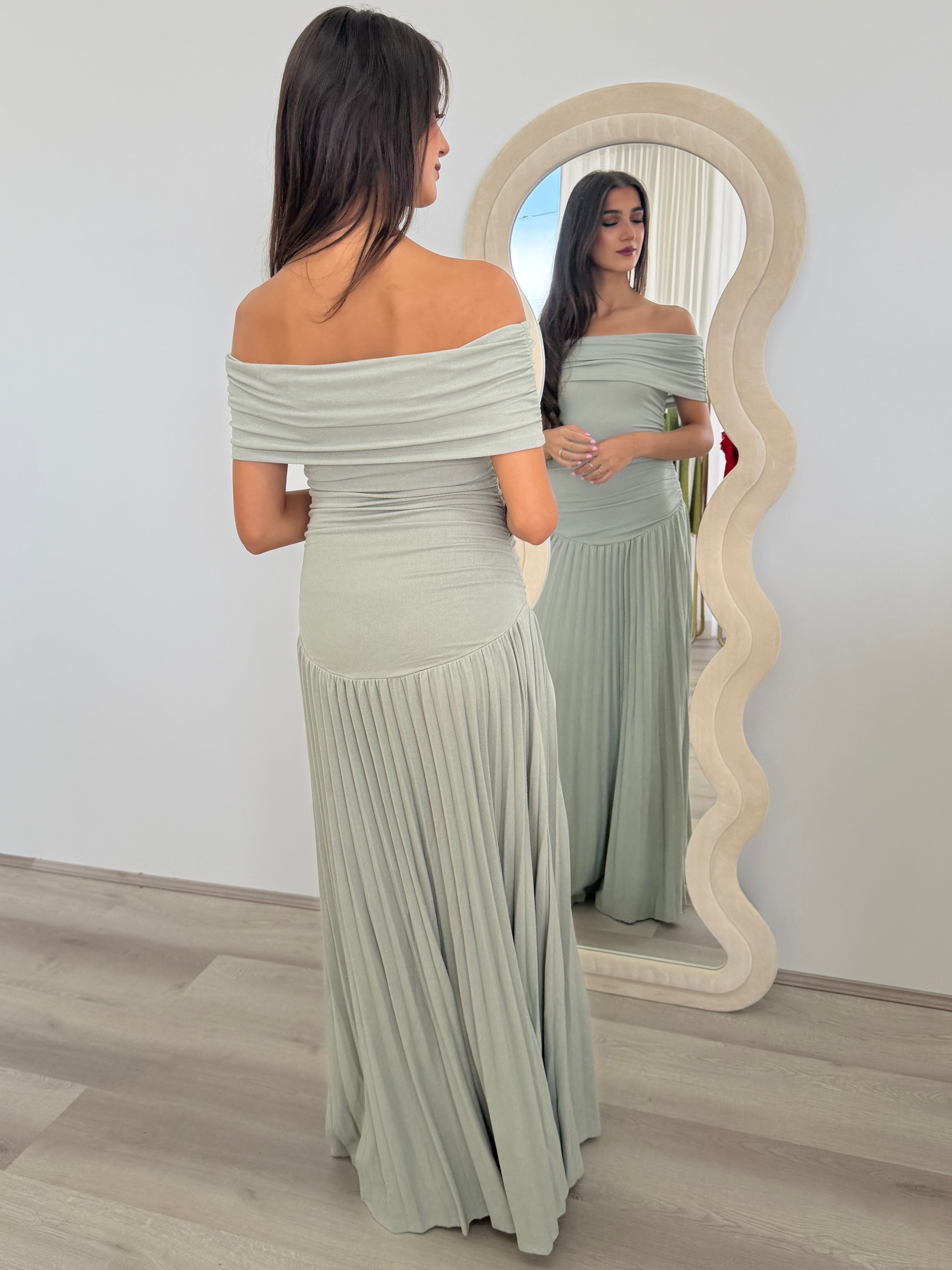 Field Of Dreams Maxi in Light Sage