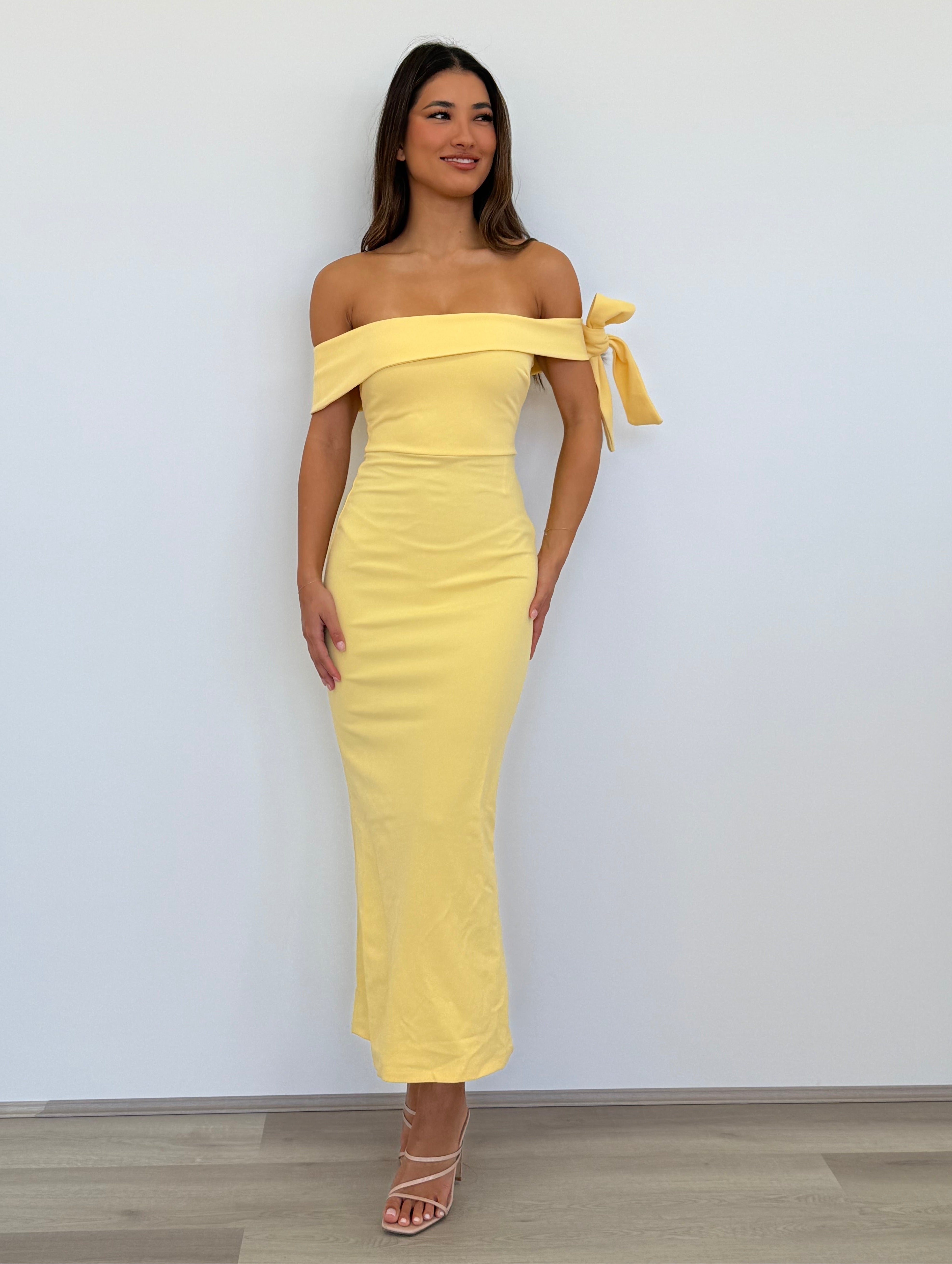 Halen Off Shoulder Maxi Dress in Lemon