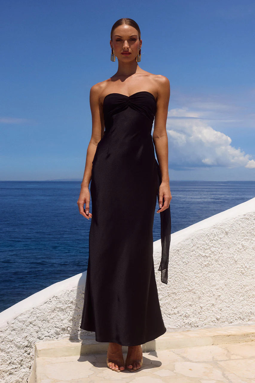 Kadie Off Shoulder Maxi Dress in Black