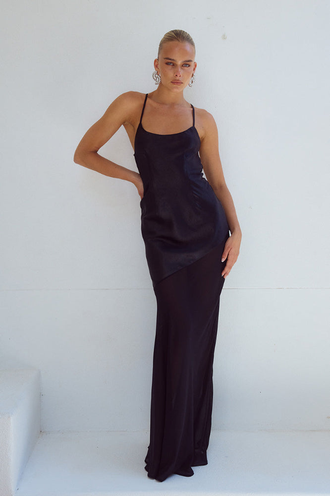 Samani Maxi Dress in Black