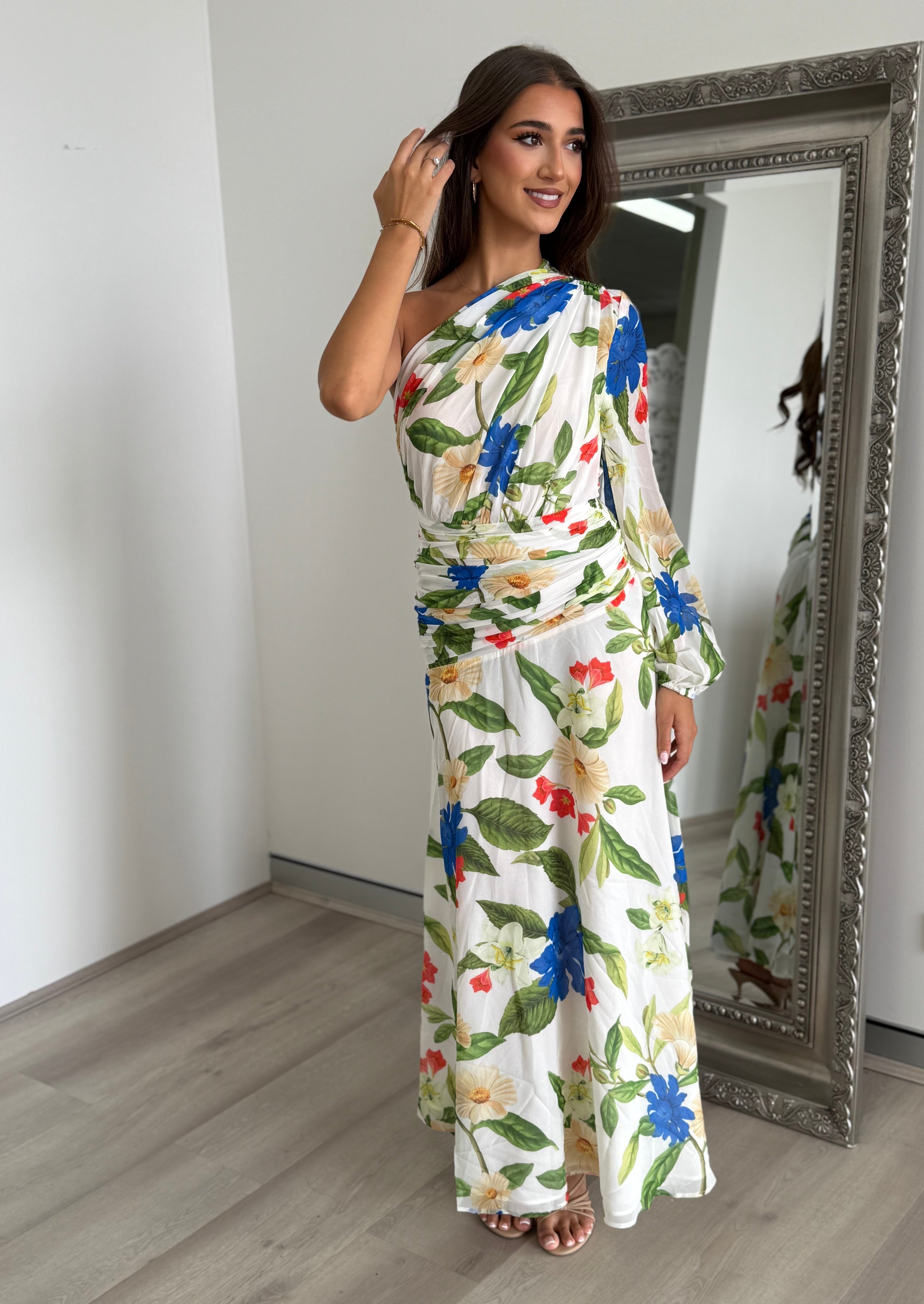 Floria Maxi Dress in White Floral
