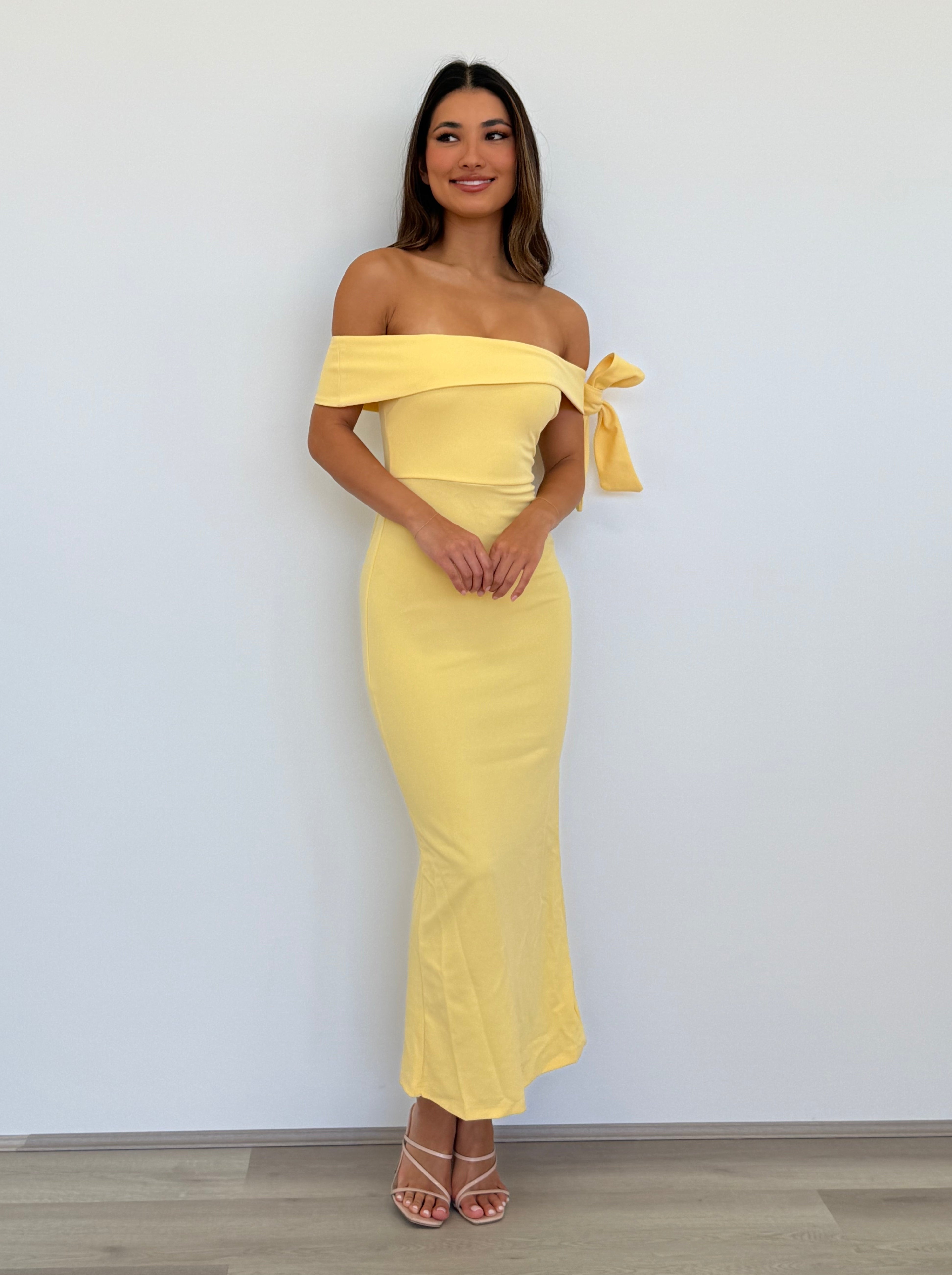 Halen Off Shoulder Maxi Dress in Lemon