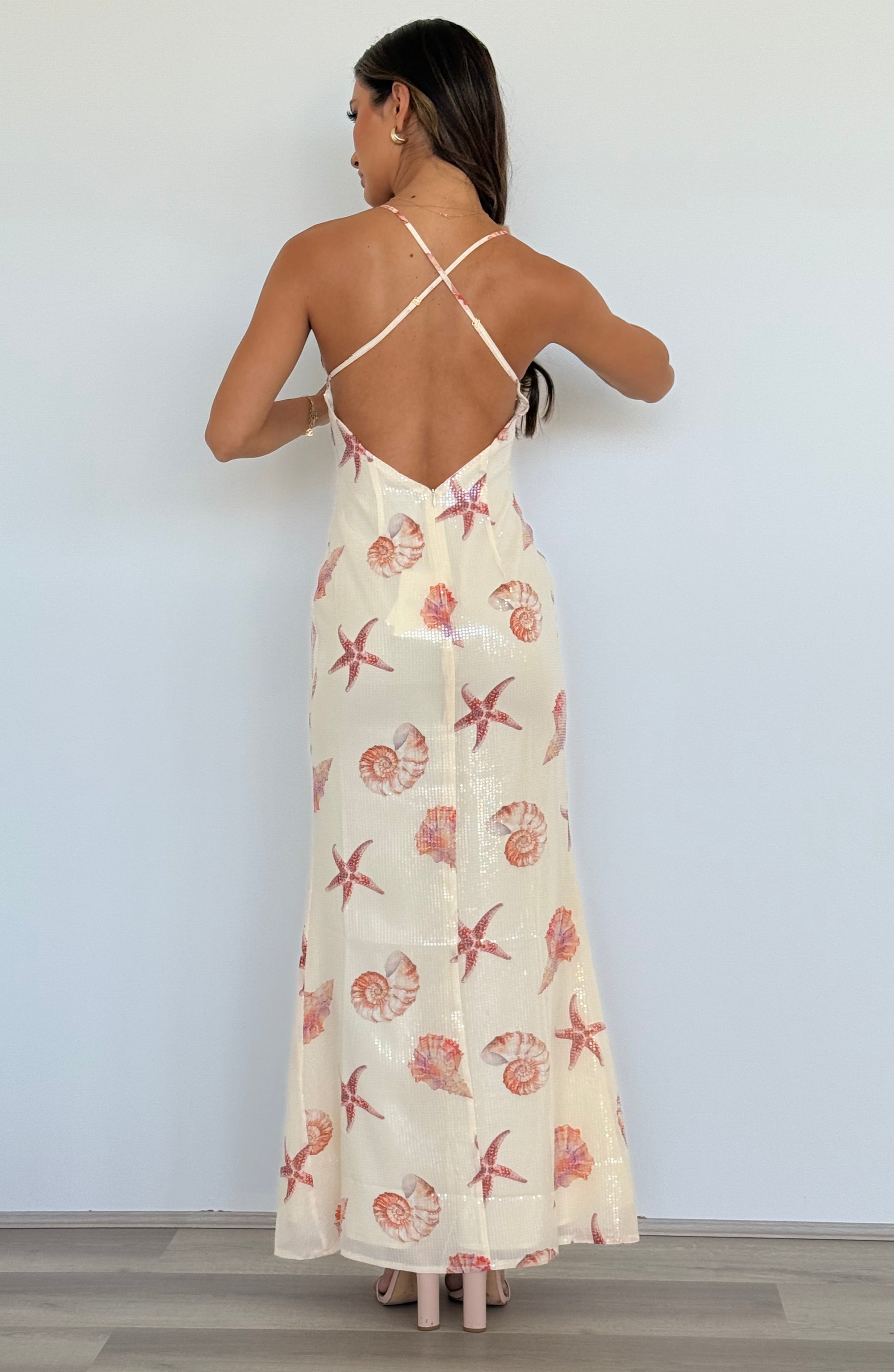 Niyah Maxi Dress in Sand Seashell
